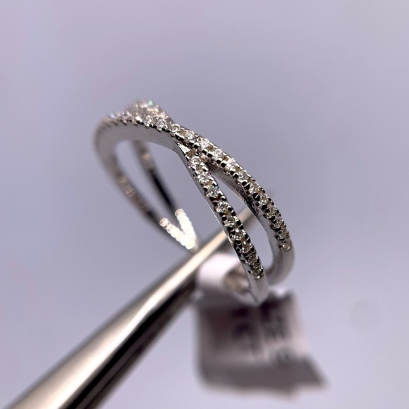 Moissanite Criss Cross Ring Band X Ring Wedding Eternity 925 18K White Gold 1 Ct - Picture 11 of 12